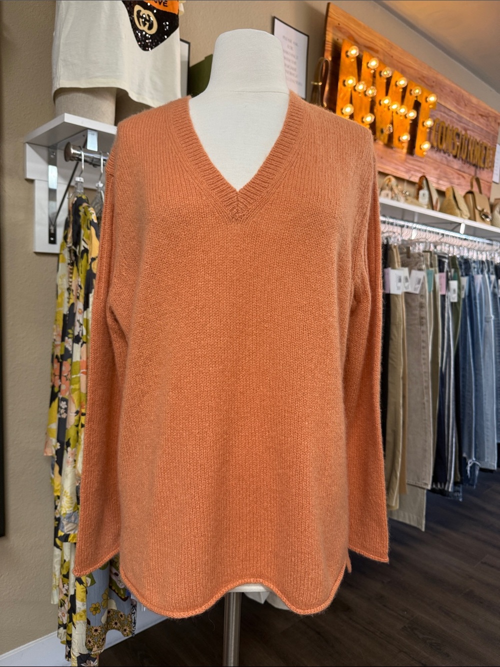 360n Cashmere Orange Cashmere V-Neck Long Sleeve Pullover Sweater Size M